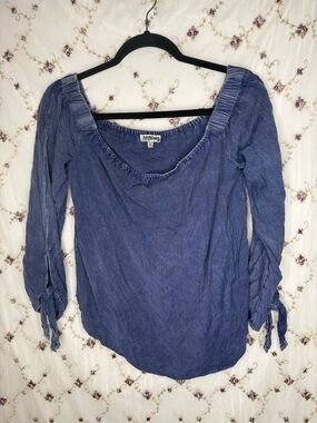Tramp Blue Long-Sleeve Peasant Blouse with Tie Cuffs